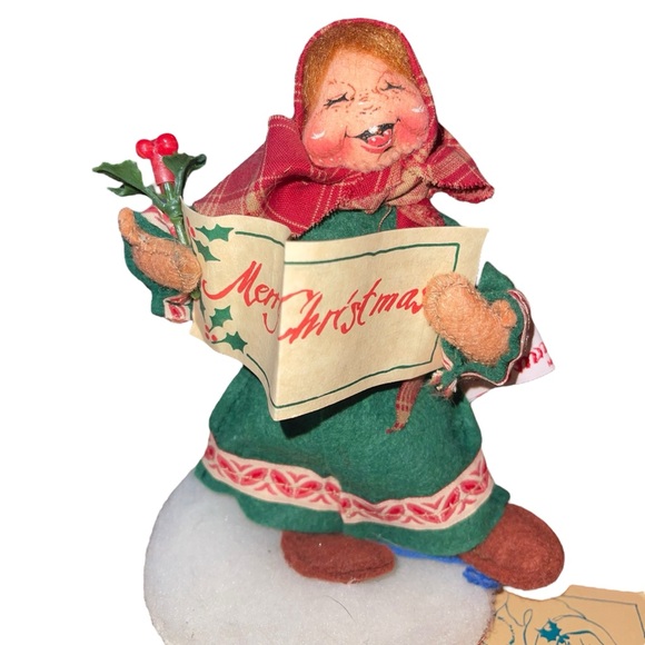 Vintage 1994 Annalee Dolls 5” Old World Caroller Girl  New With Tags Holiday - Picture 2 of 8